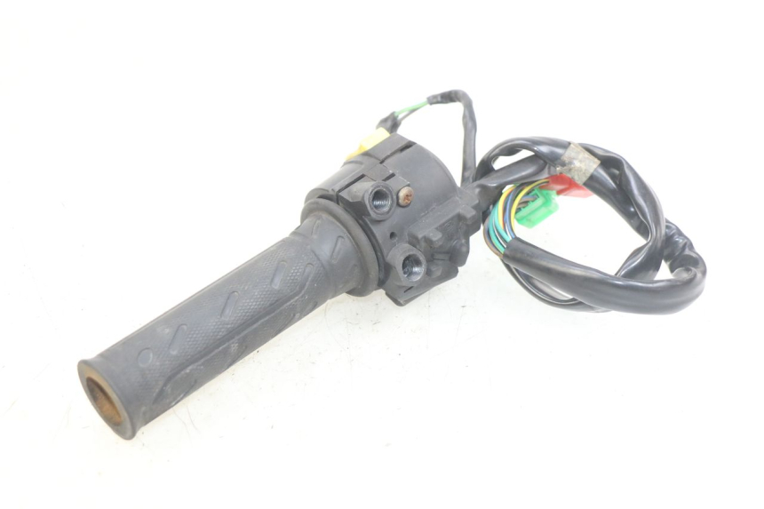 photo de MANUBRIO DESTRO KYMCO X-TOWN XTOWN 125 (2016 - 2021) - Zoom sullo stato d'uso