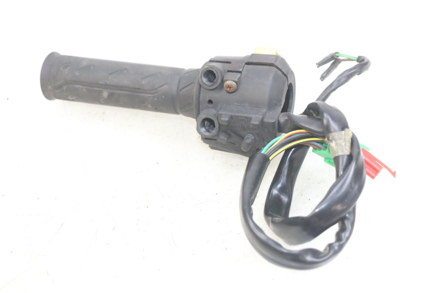 photo de MANUBRIO DESTRO KYMCO X-TOWN XTOWN 125 (2016 - 2021) - Altra angolazione