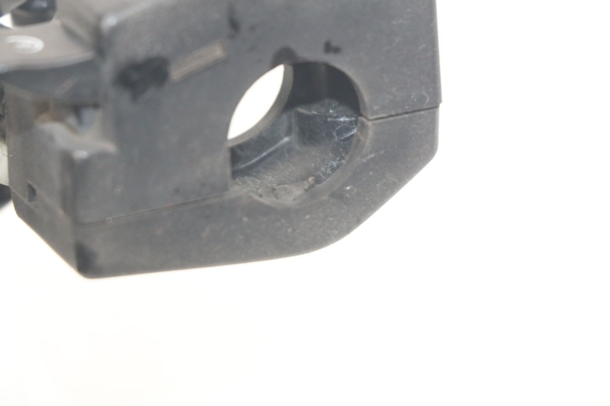 photo de MANUBRIO DESTRO SUZUKI XF FREEWIND 650 (1997 - 2003) - Dettaglio del componente