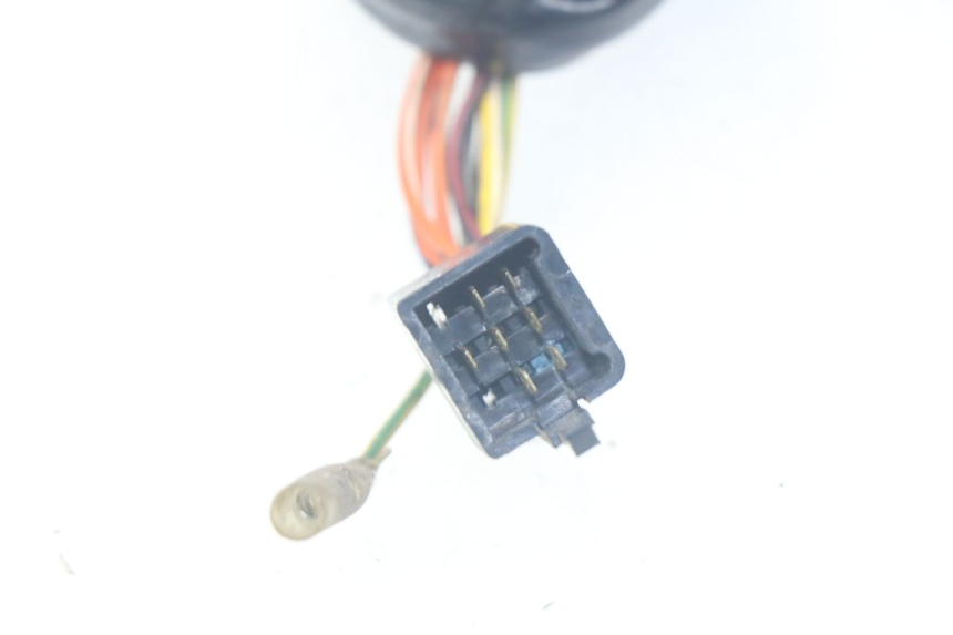 photo de MANUBRIO DESTRO SUZUKI XF FREEWIND 650 (1997 - 2003) - Zoom sullo stato d'uso