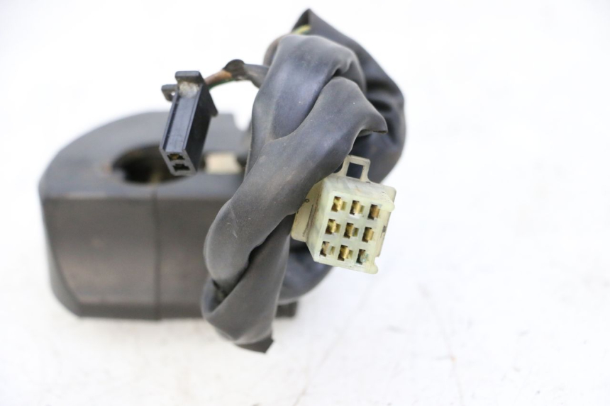 photo de COMMUTATORE DESTRO YAMAHA XJN DIVERSION 600 (2000 - 2003) - Primo piano tecnico