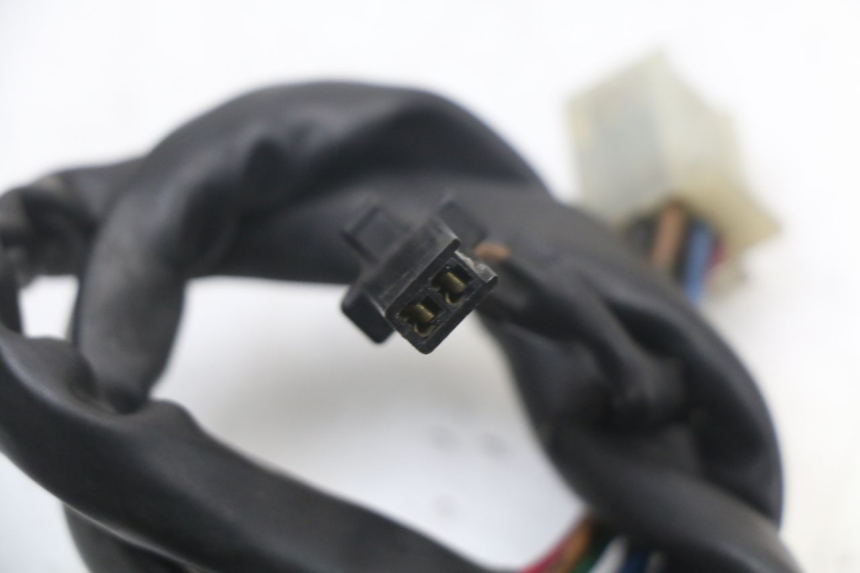 photo de COMMUTATORE DESTRO YAMAHA XJS DIVERSION 600 (1997 - 1999) - Stato della superficie e materiale