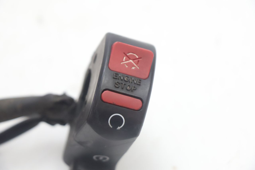 photo de COMMUTATORE DESTRO HONDA XLV VARADERO 125 (2007 - 2012) - Dettaglio del componente