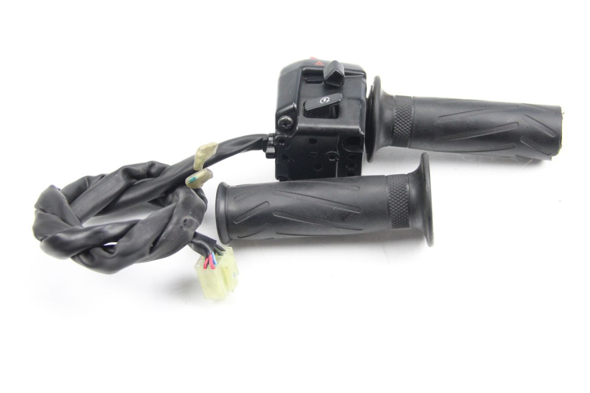 photo de COMANDO DESTRO YAMAHA XP T-MAX TMAX 500 (2008 - 2012) - Zoom sullo stato d'uso