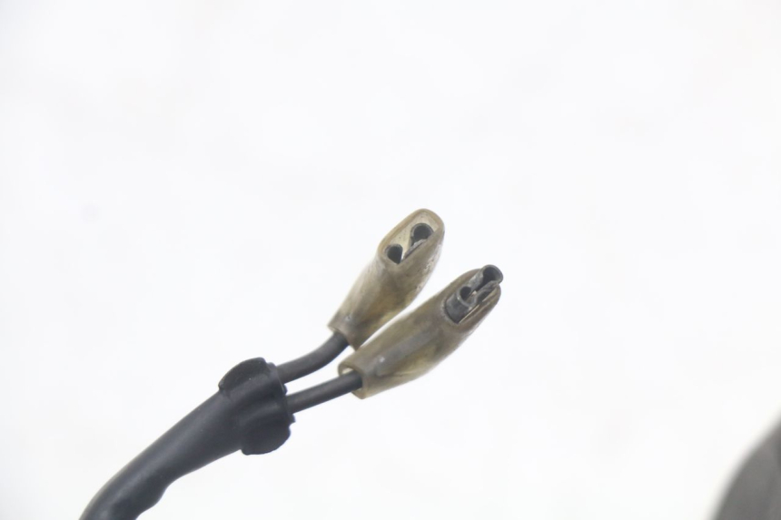 photo de COMMUTATORE DESTRO YAMAHA FZ1 FAZER 1000 (2007 - 2009) - Stato della superficie e materiale