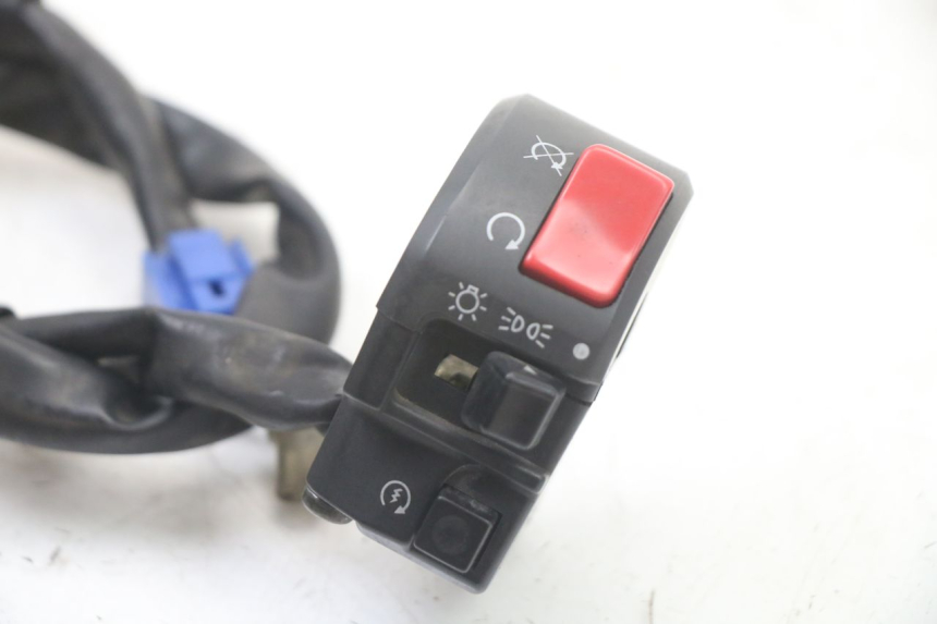 photo de MANUBRIO DESTRO YAMAHA FZS FAZER 600 (2001 - 2003) - Dettaglio del componente