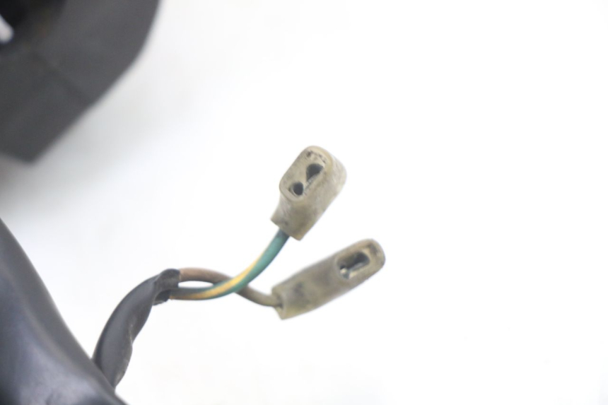 photo de MANUBRIO DESTRO YAMAHA FZS FAZER 600 (2001 - 2003) - Stato della superficie e materiale