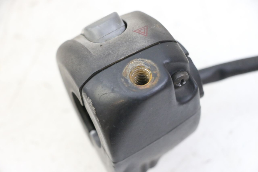 photo de MANUBRIO DESTRO YAMAHA YP MAJESTY 125 (2007 - 2010) - Primo piano tecnico