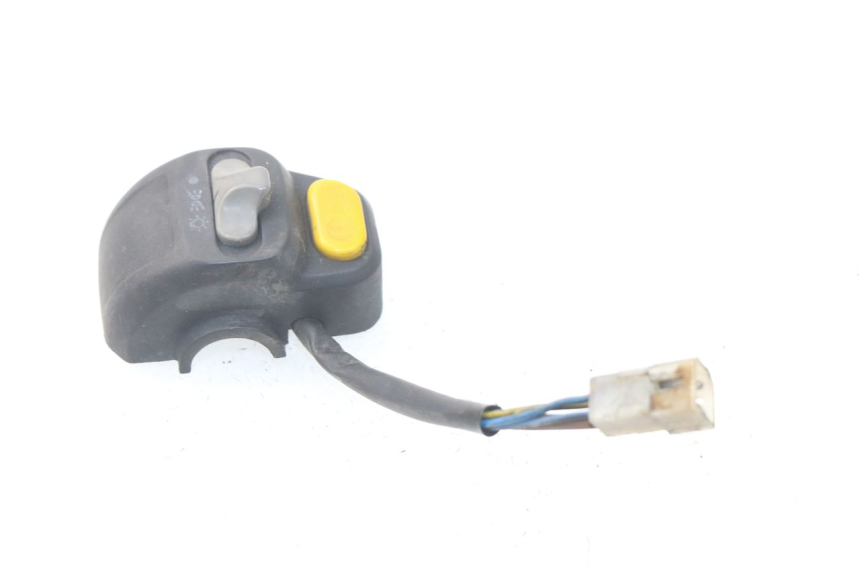 photo de MANUBRIO DESTRO YAMAHA YP MAJESTY 125 (1998 - 2001) - Vista principale