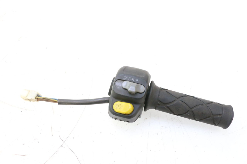 photo de MANUBRIO DESTRO YAMAHA YP MAJESTY 125 (1998 - 2001) - Vista principale