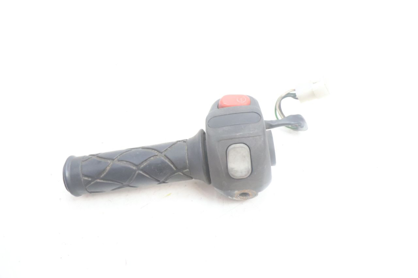 photo de MANUBRIO DESTRO YAMAHA YP MAJESTY 125 (2002 - 2006) - Zoom sullo stato d'uso