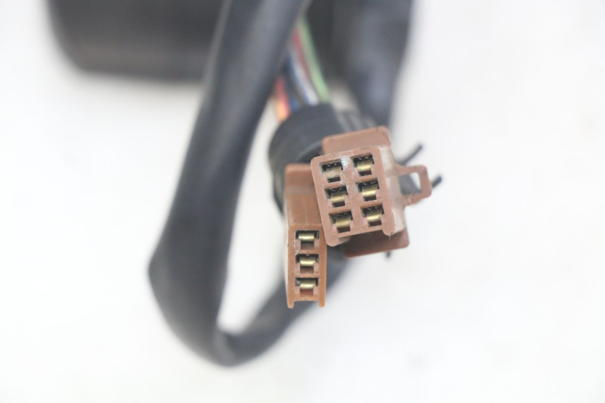 photo de MANUBRIO DESTRO YAMAHA YZF R THUNDERCAT 600 (1996 - 2003) - Zoom sullo stato d'uso