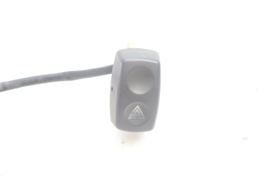 photo de COMMUTATORE EMERGENZA  BMW C1 125 (2000 - 2003) - Dettaglio del componente