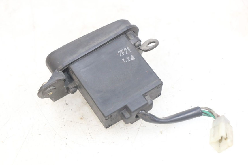 photo de COMANDO LUCI DI EMERGENZA SYM GTS EFI 125 (2012 - 2016) - Altra angolazione