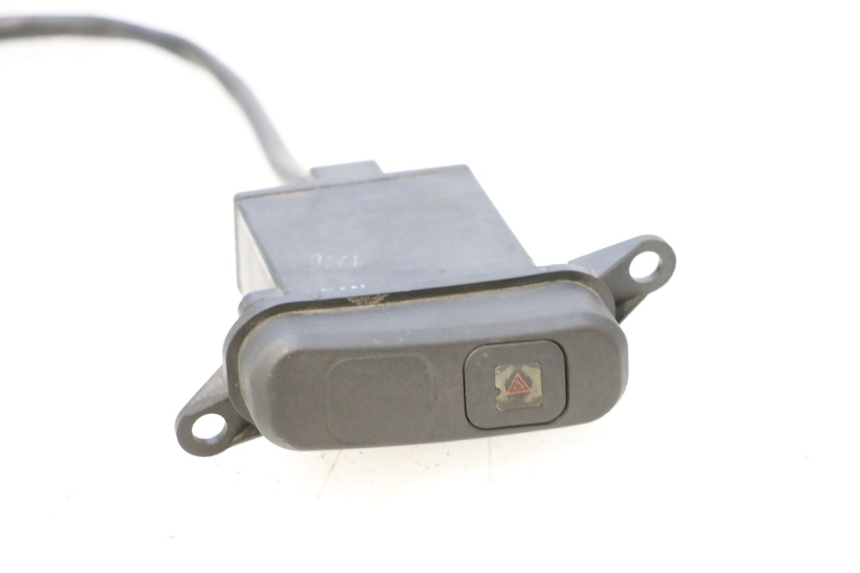 photo de COMANDO LUCI DI EMERGENZA SYM GTS EVO 125 (2009 - 2013) - Dettaglio del componente
