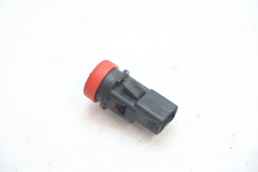 photo de COMMUTATORE EMERGENZA PIAGGIO MP3 LT 300 (2010 - 2016) - Zoom sullo stato d'uso