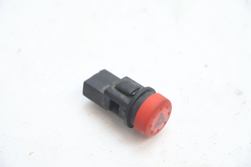 photo de COMANDO LUCI DI EMERGENZA PIAGGIO MP3 LT 400 (2007 - 2012) - Dettaglio del componente