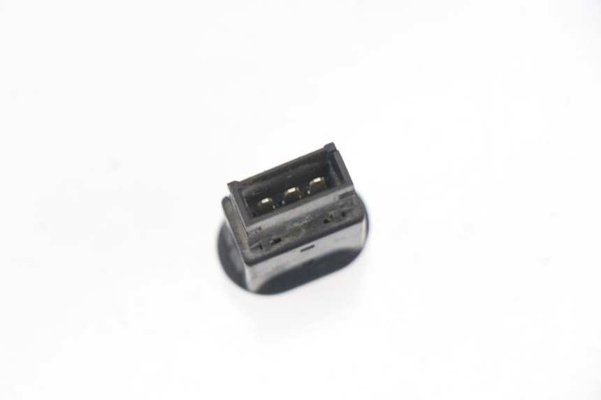 photo de COMMUTATORE EMERGENZA PEUGEOT SUM UP 125 (2008 - 2013) - Dettaglio del componente