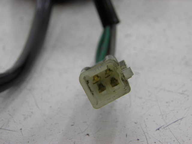 photo de COMANDO LUCI DI EMERGENZA SYM GTS 125 (2005 - 2008) - Zoom sullo stato d'uso