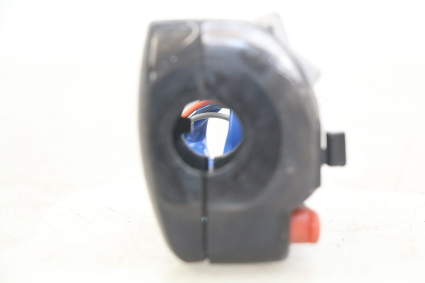 photo de COMANDO SINISTRO KYMCO AGILITY 16+ 4T 50 (2018 - 2023) - Primo piano tecnico