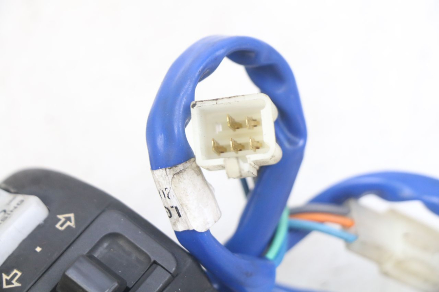 photo de COMANDO SINISTRO KYMCO AGILITY 16+ 4T 50 (2018 - 2023) - Zoom sullo stato d'uso