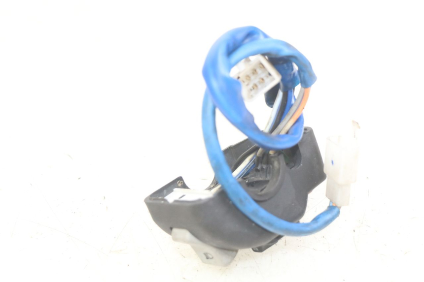 photo de MANUBRIO SINISTRO KYMCO AGILITY 4T 50 (2005 - 2018) - Zoom sullo stato d'uso