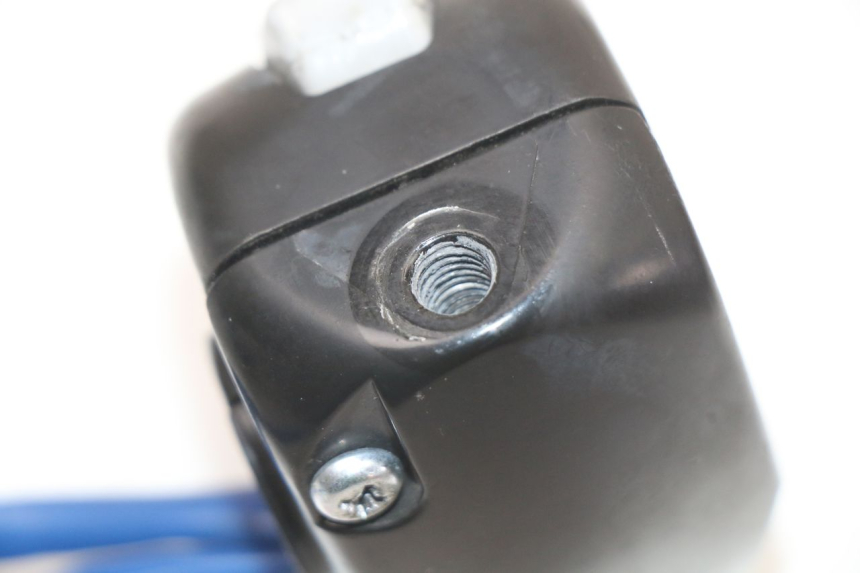 photo de MANUBRIO SINISTRO KYMCO AGILITY 4T 50 (2018 - 2022) - Vista d'insieme del prodotto