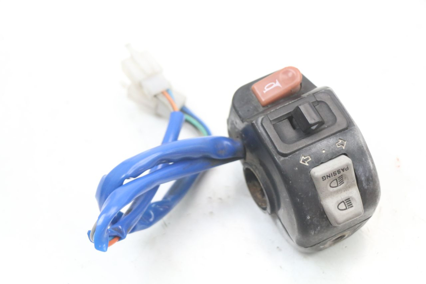 photo de MANUBRIO SINISTRO KYMCO AGILITY 4T 50 (2005 - 2018) - Zoom sullo stato d'uso