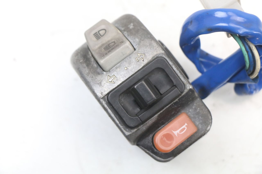 photo de MANUBRIO SINISTRO KYMCO AGILITY 4T 50 (2005 - 2018) - Zoom sullo stato d'uso