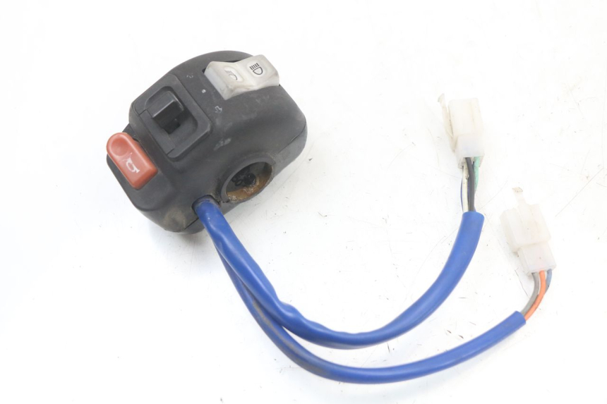 photo de MANUBRIO SINISTRO KYMCO AGILITY 4T 50 (2005 - 2018) - Zoom sullo stato d'uso