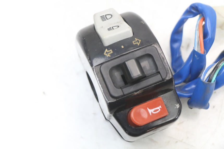 photo de MANUBRIO SINISTRO KYMCO AGILITY 4T 50 (2018 - 2022) - Dettaglio del componente