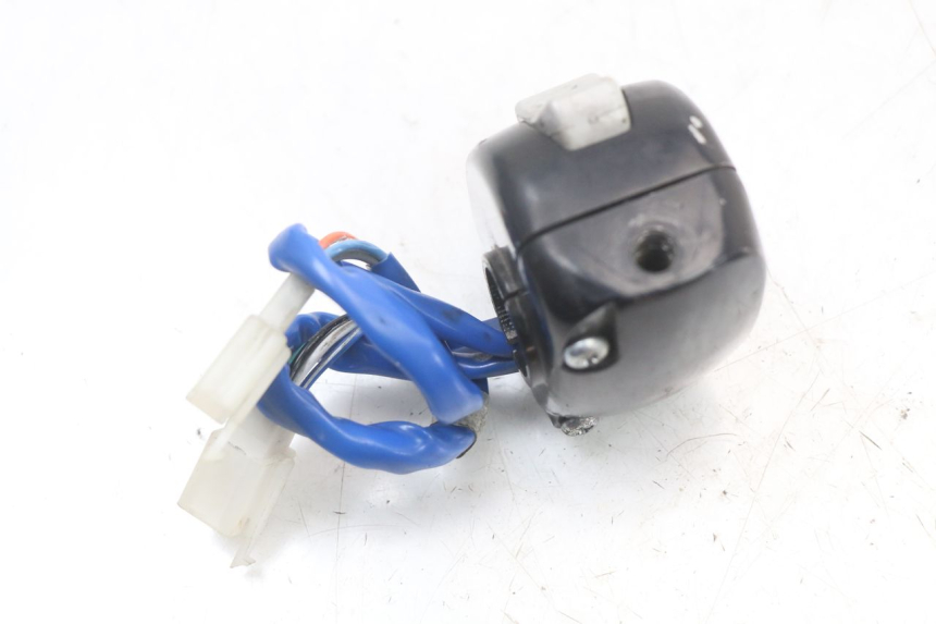 photo de MANUBRIO SINISTRO KYMCO AGILITY 4T 50 (2018 - 2022) - Altra angolazione