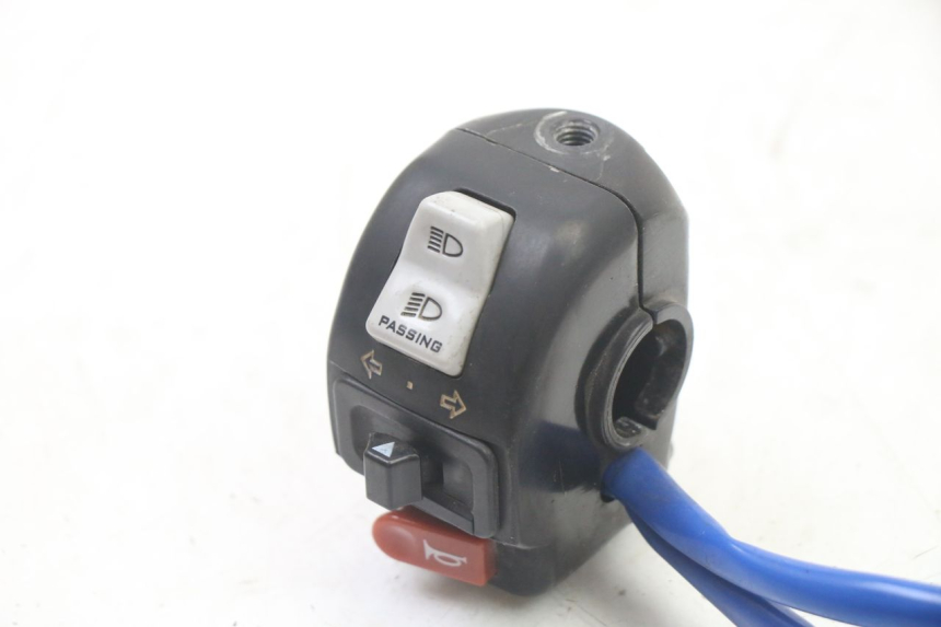 photo de MANUBRIO SINISTRO KYMCO AGILITY 4T 50 (2018 - 2022) - Zoom sullo stato d'uso