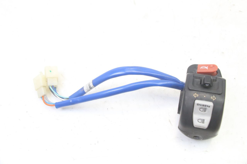 photo de MANUBRIO SINISTRO KYMCO AGILITY 4T 50 (2018 - 2022) - Primo piano tecnico