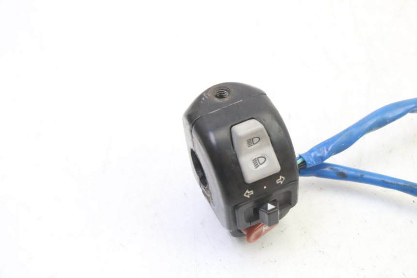 photo de MANUBRIO SINISTRO KYMCO AGILITY 4T 50 (2005 - 2018) - Zoom sullo stato d'uso