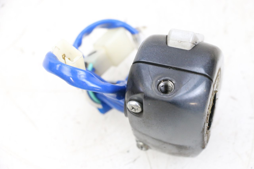 photo de MANUBRIO SINISTRO KYMCO AGILITY 4T 50 (2018 - 2022) - Primo piano tecnico