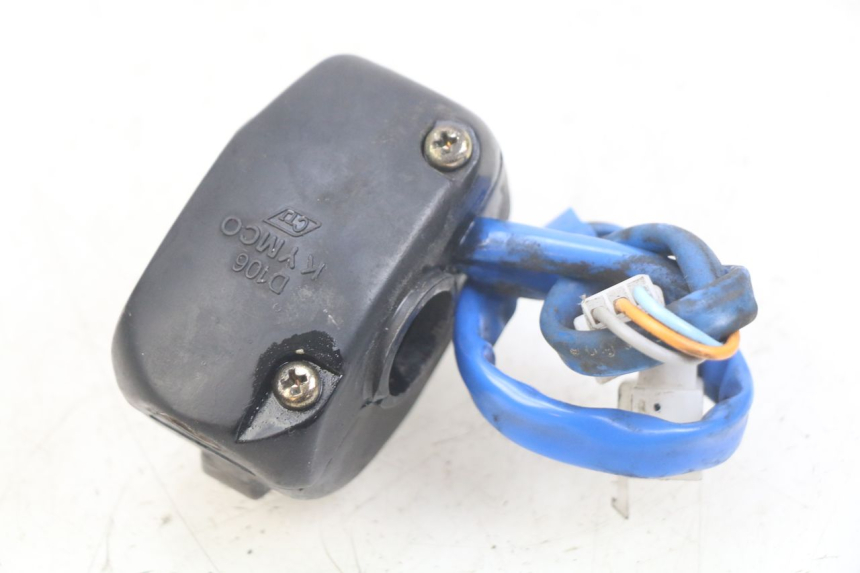 photo de MANUBRIO SINISTRO KYMCO AGILITY RS 4T 50 (2009 - 2013) - Dettagli dei punti di fissaggio