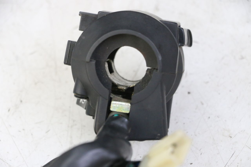 photo de COMMUTATORE SINISTRO ANGELL ENFANT 1 - Zoom sullo stato d'uso