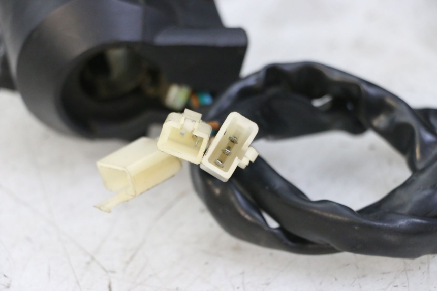 photo de COMMUTATORE SINISTRO ANGELL ENFANT 1 - Altra angolazione