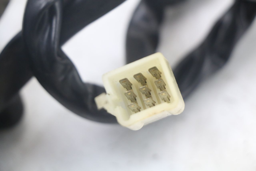 photo de MANUBRIO SINISTRO JONWAY AZTRAL 125 (2008 - 2017) - Marcature e riferimenti originali