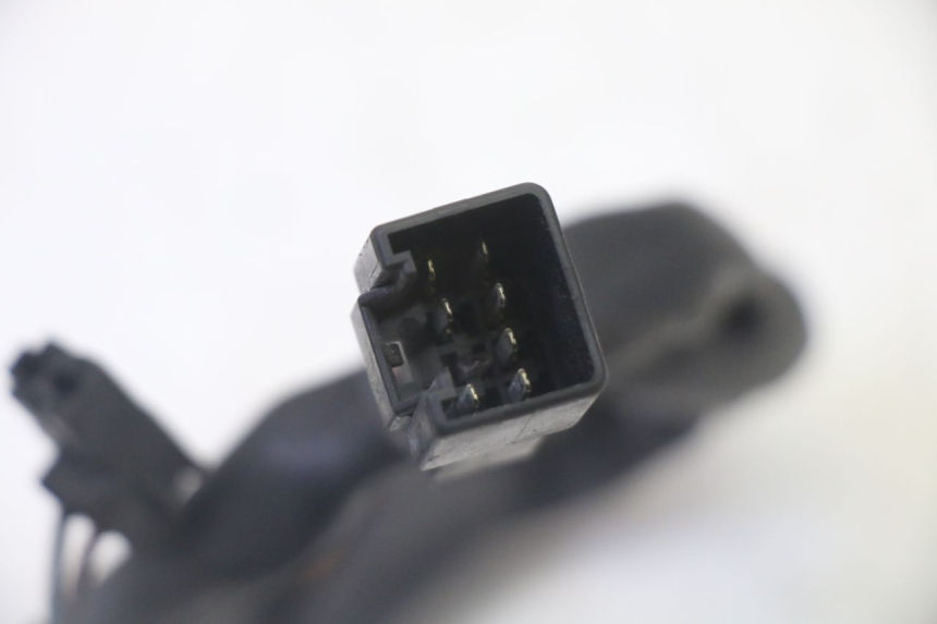 photo de COMANDO SINISTRO SUZUKI BURGMAN 125 (2007 - 2014) - Stato della superficie e materiale