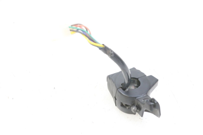 photo de COMANDO SINISTRO YAMAHA BW'S EASY 50 (2013 - 2016) - Dettagli dei punti di fissaggio