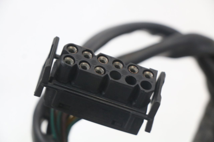 photo de MANUBRIO SINISTRO BMW C1 125 (2000 - 2003) - Stato della superficie e materiale