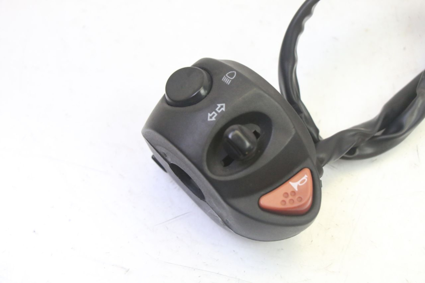 photo de COMANDO SINISTRO PEUGEOT CITYSTAR 50 (2013 - 2017) - Dettaglio del componente