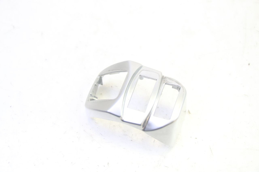 photo de COMMUTATORE SINISTRO PEUGEOT DJANGO 4T 50 (2014 - 2019) - Zoom sullo stato d'uso