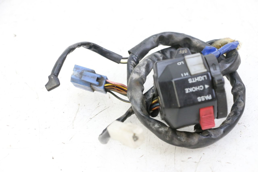 photo de COMMUTATORE SINISTRO YAMAHA FJ 36Y 1100 (1984 - 1985) - Caratteristiche distintive