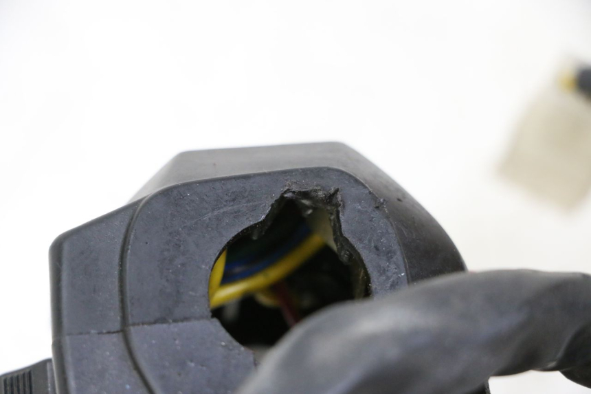 photo de COMMUTATORE SINISTRO YAMAHA FJ 36Y 1100 (1984 - 1985) - Primo piano tecnico