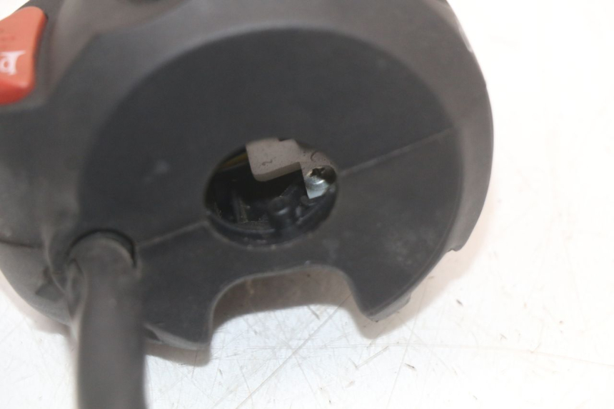 photo de COMMUTATORE SINISTRO PEUGEOT GEOPOLIS RS 125 (2007 - 2009) - Primo piano tecnico