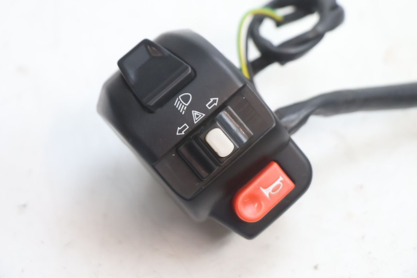 photo de COMMUTATORE SINISTRO VASTRO GP 2T 50 (2013 - 2017) - Dettaglio del componente