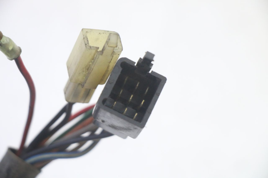 photo de COMMUTATORE SINISTRO KAWASAKI GPZ RX 1000 (1986 - 1988) - Caratteristiche distintive